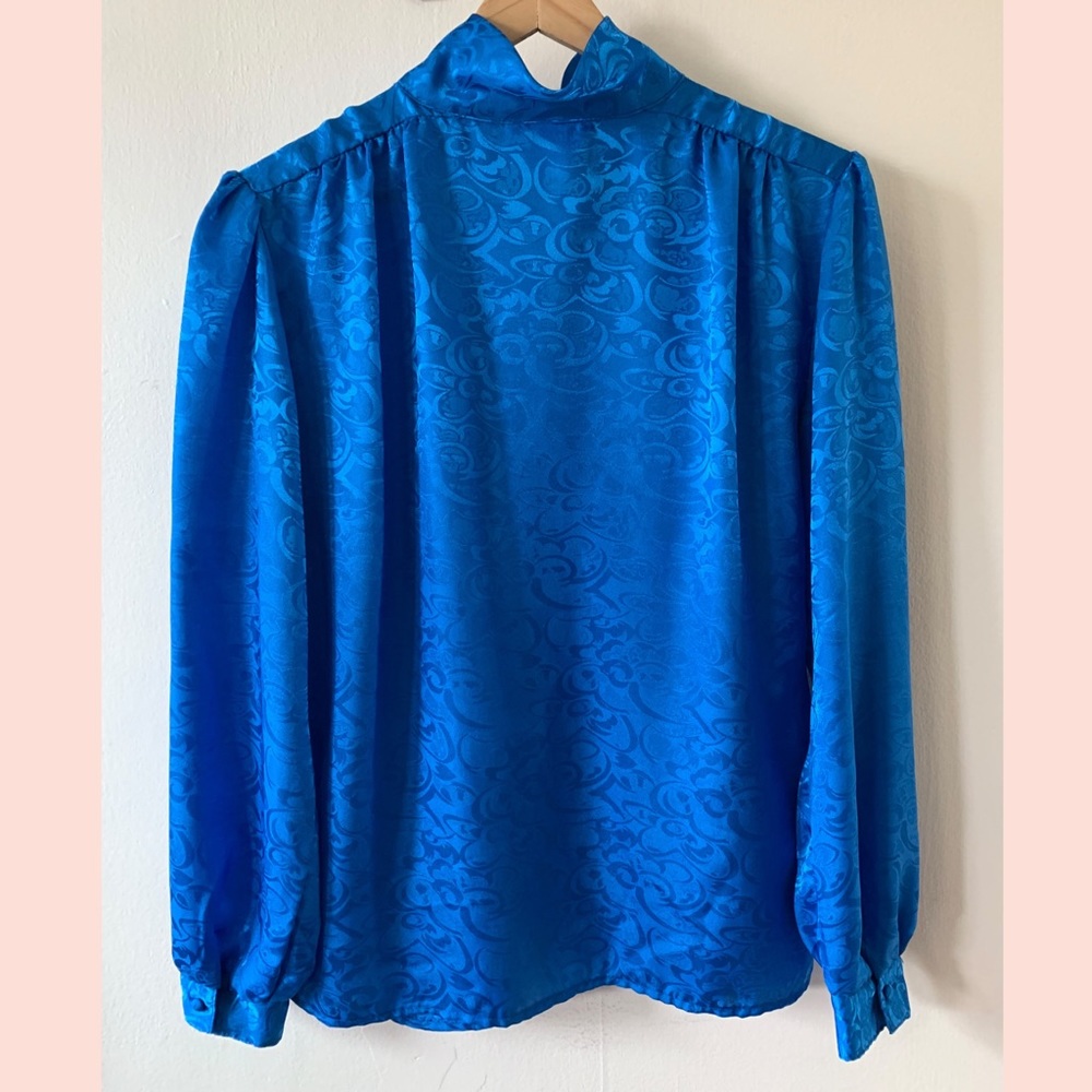 Vintage 1980s Brian David Royal Blue Floral Mock Neck Button Secretary Blouse View 3